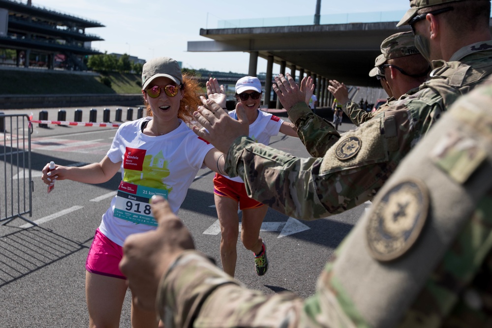 2CR joins military display during Citadale Kaunas Marathon