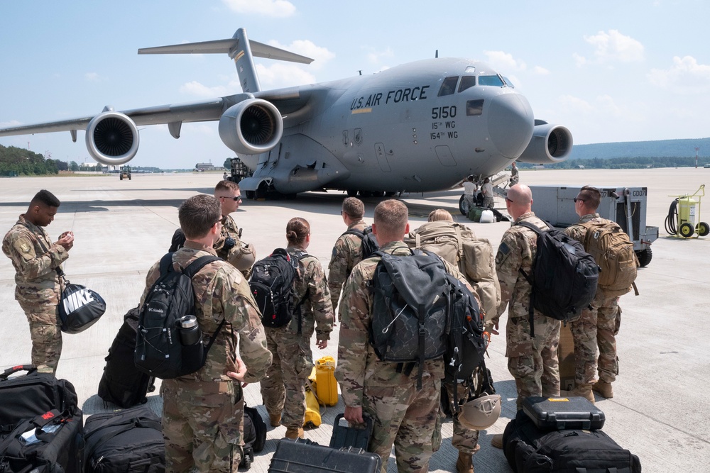 HIANG delivers airlift support in Europe for exercise Swift Response 18