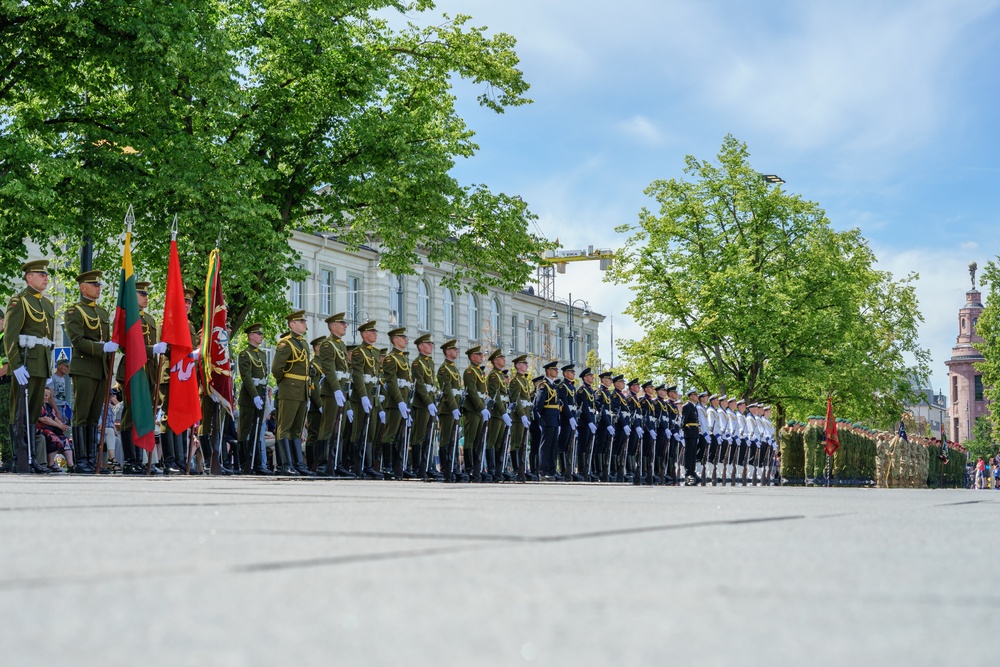 Lithuania, US put on a display in Vilnius
