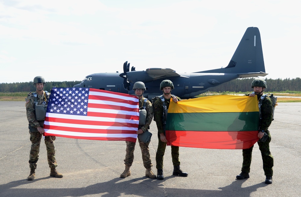 Pa. Guard and Lithuanian Army partner for friendship airborne jump