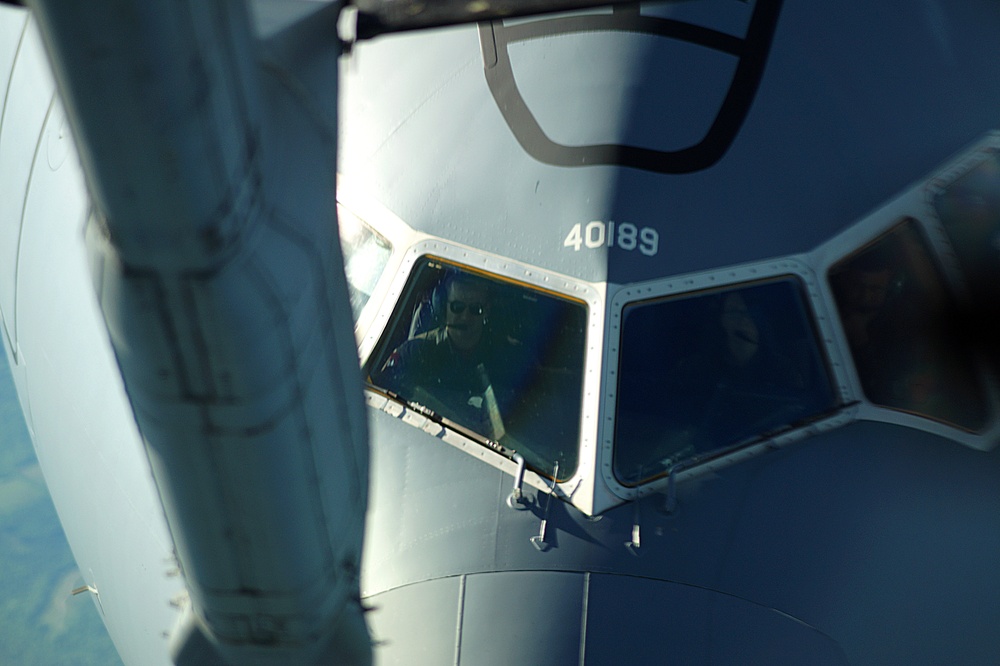 Joint Base MDL refuels C-17 for Exercise Swift Response