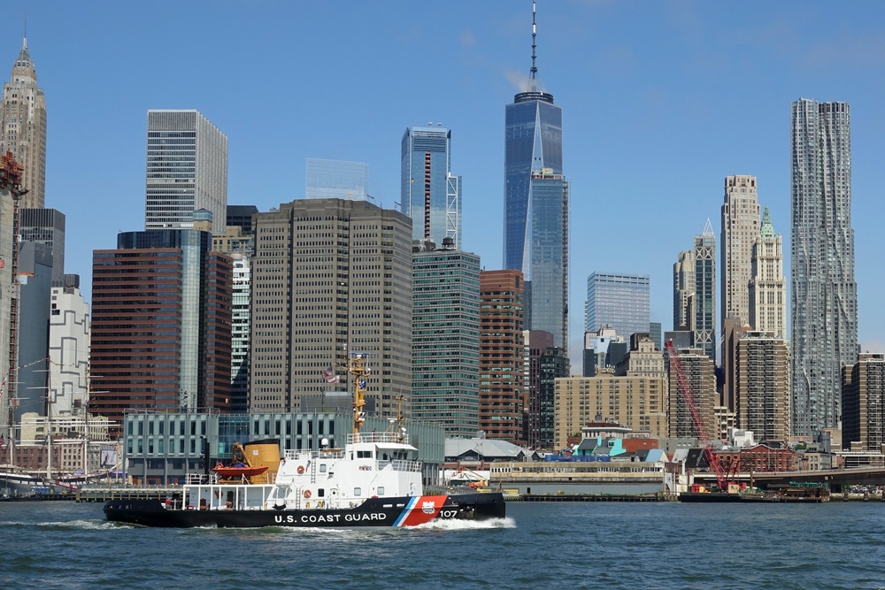 Coast Guard Cutter Penobscot Bay transits East River