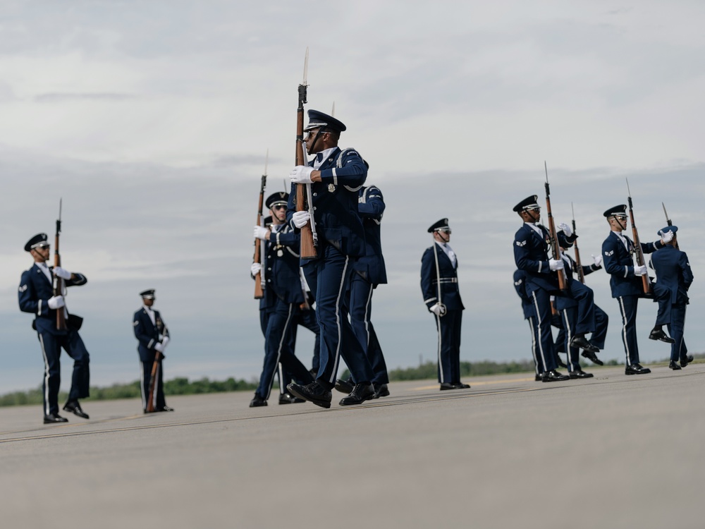 Drill Teams Brings Perfection to Thunder of Niagara