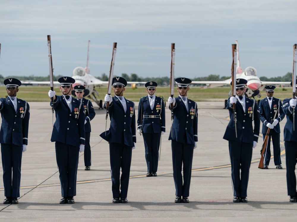 Drill Teams Brings Perfection to Thunder of Niagara