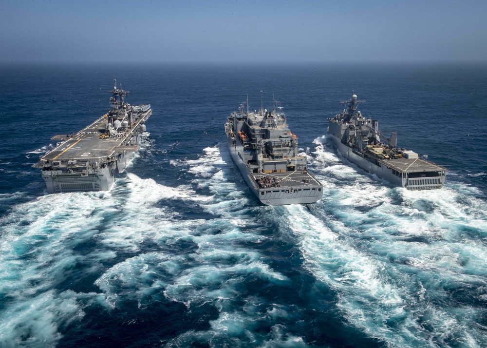 Essex Amphibious Ready Group and 13th Marine Expeditionary Group Exercise
