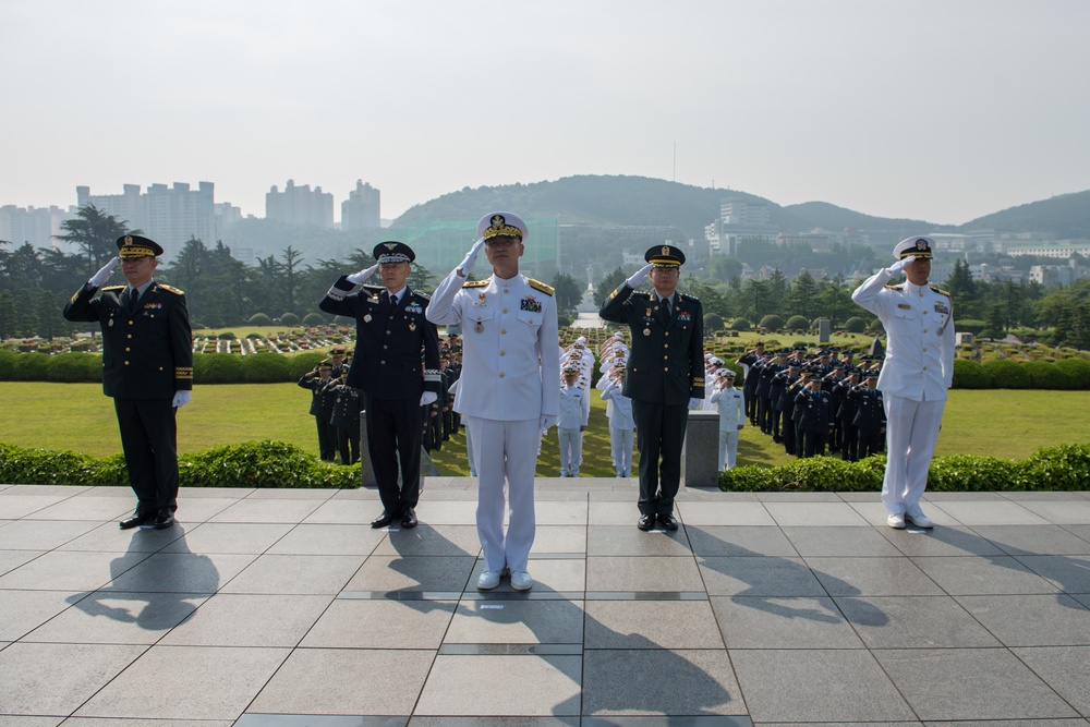 ROK Memorial Day Ceremony