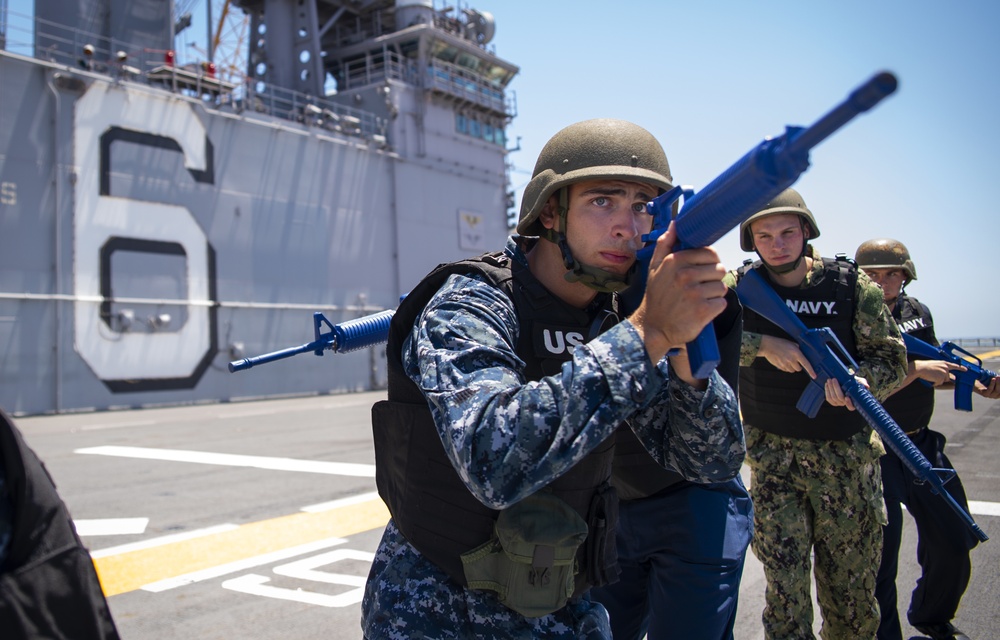 Midshipmen Participate in ATFP Training aboard USS Bonhomme Richard (LHD 6)