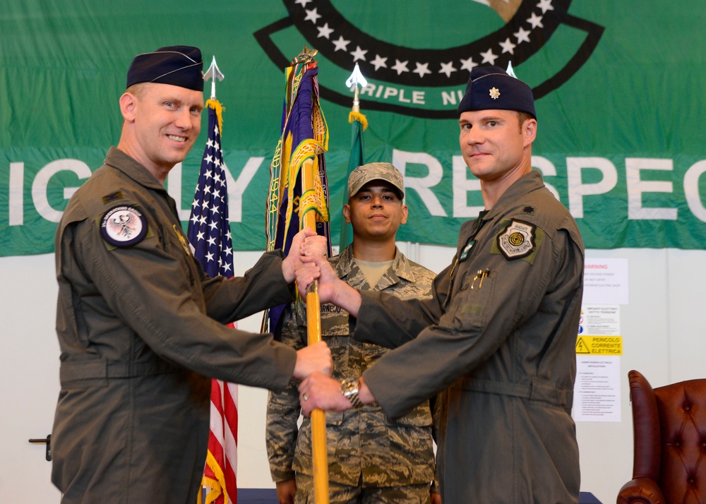 555 FS receives new commander during change of command