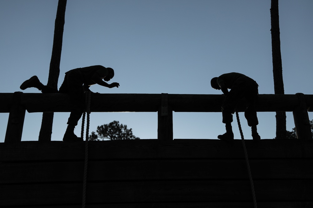 Marine Recruits Overcome Fears on Parris Island Confidence Course