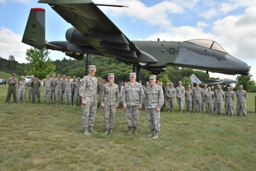 Wisconsin National Guard Airmen meet director of the Air National Guard during base visits