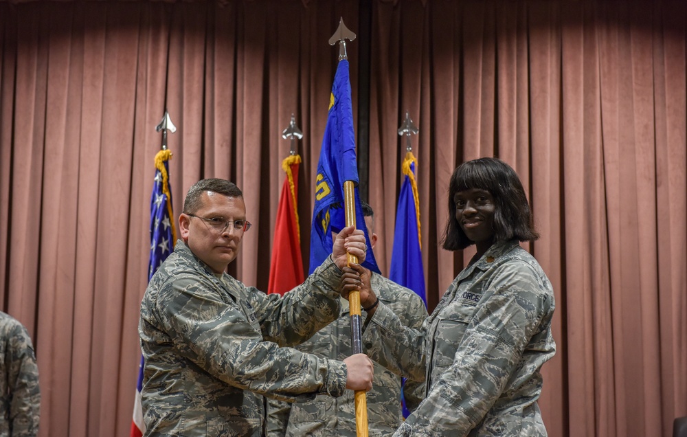 39th LRS welcomes new commander