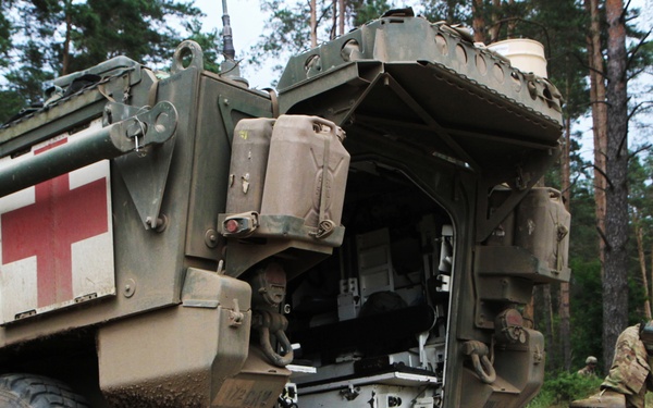 Medical evacuation training at Saber Strike 18