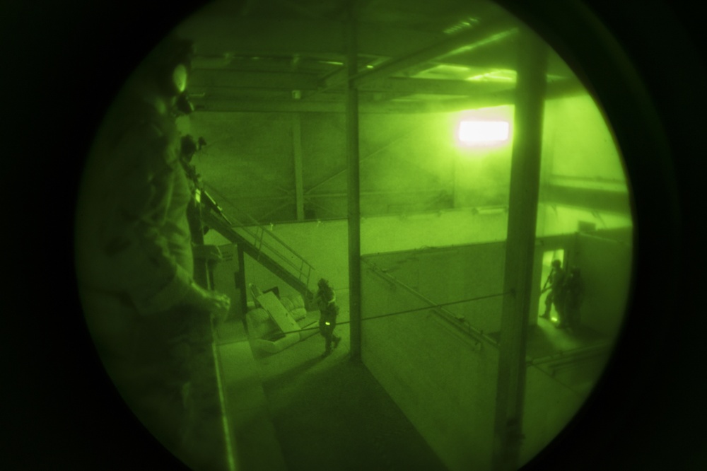 Marine Raiders integrate with AFSOC