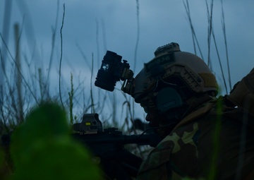 Marine Raiders integrate with AFSOC