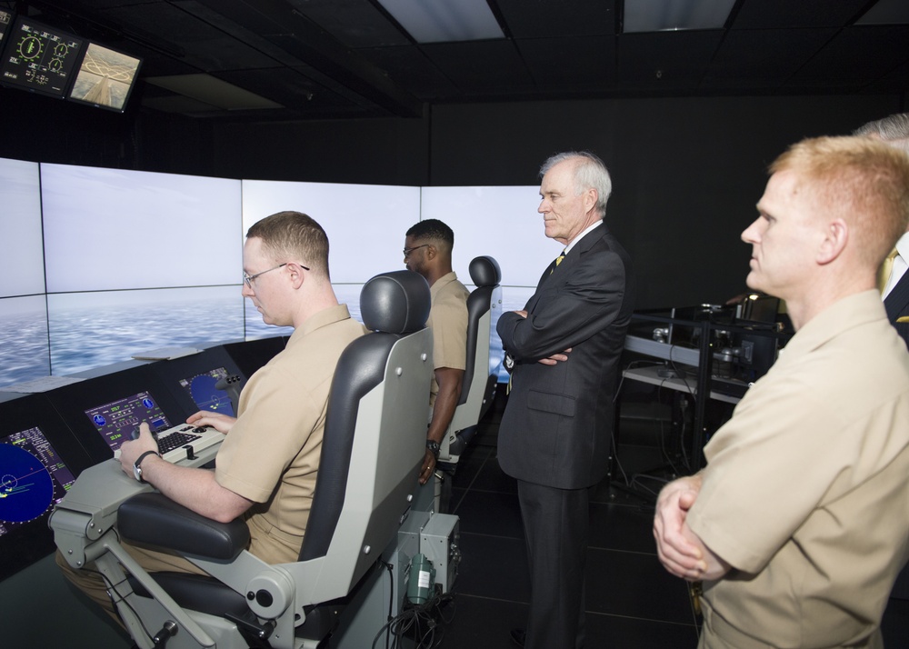 SECNAV Visits Surface Warfare Officers School