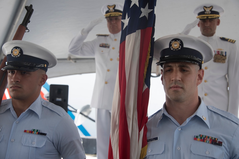 St. Petersburg Coast Guard cutter conducts change of command ceremony