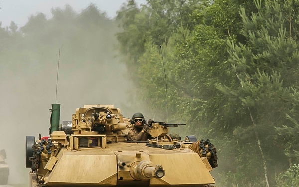 26th MEU Tank platoon, Polish BMP unit go head-to-head in mechanized assault exercise during BALTOPS