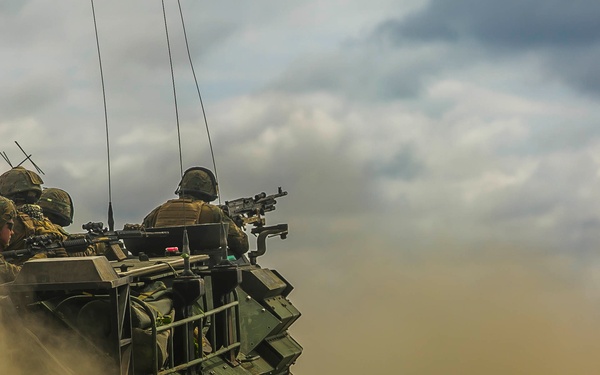 26th MEU Tank platoon, Polish BMP unit go head-to-head in mechanized assault exercise during BALTOPS