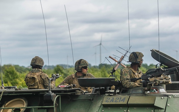 26th MEU Tank platoon, Polish BMP unit go head-to-head in mechanized assault exercise during BALTOPS