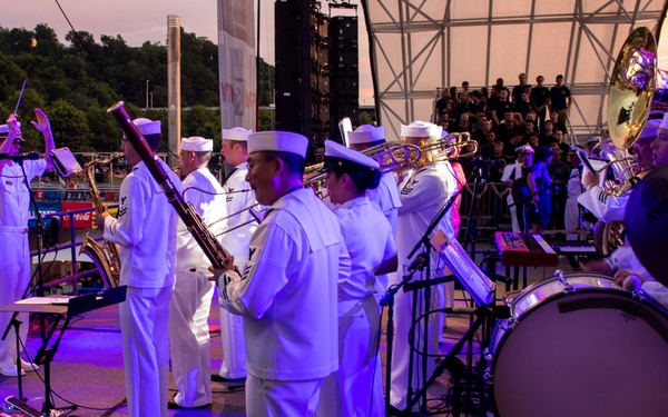 Chattanooga Honors Military at Riverbend Festival During Navy Week