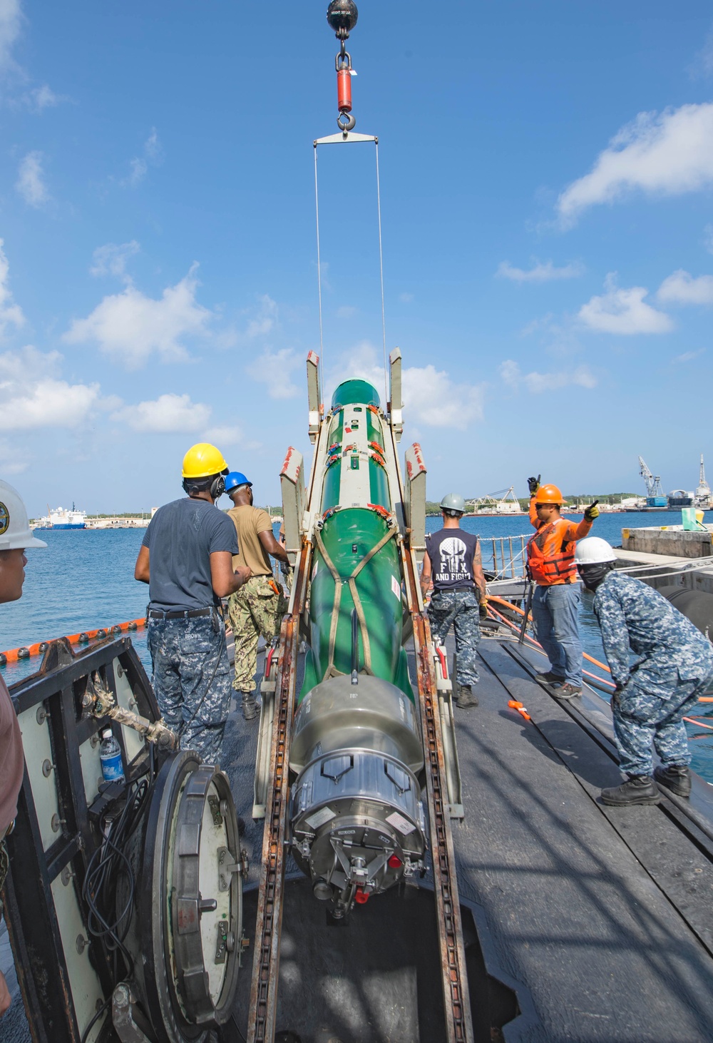 Frank Cable Assists with Torpedo On-Load
