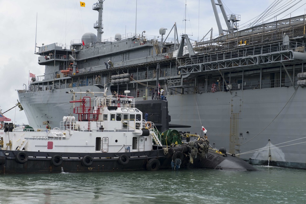 Japanese Sub Conducts Exercise with USS Frank Cable