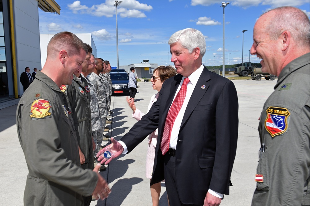 127th Wing Receives Governor