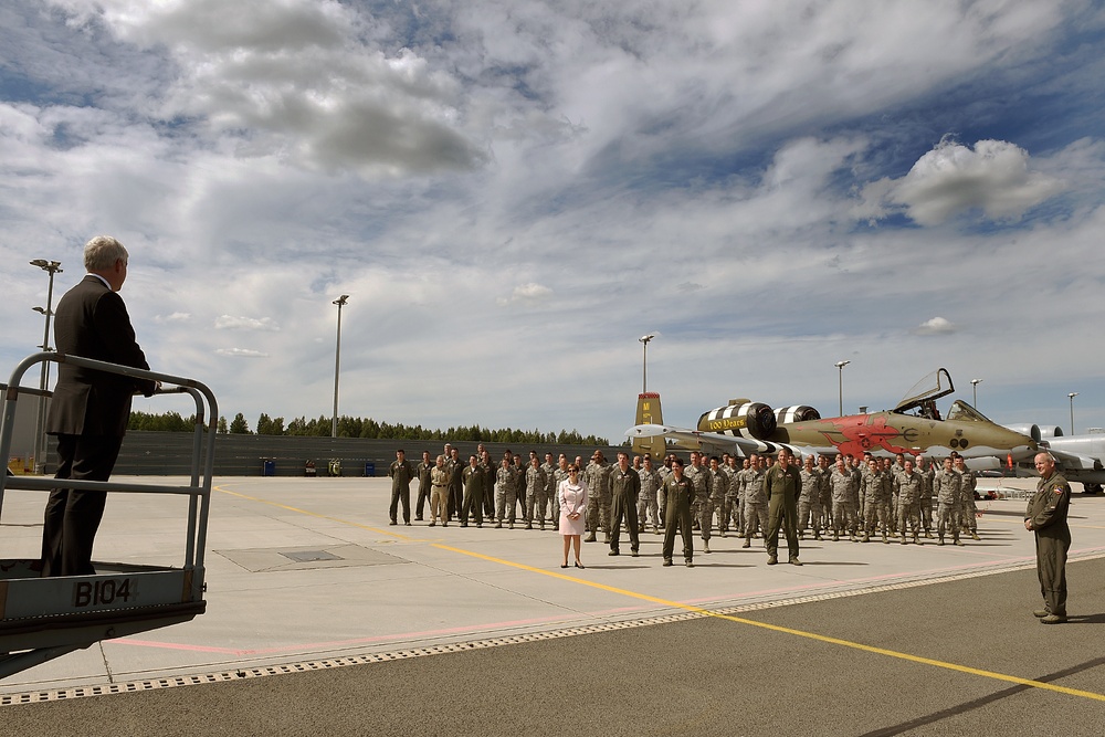 127th Wing Receives Governor