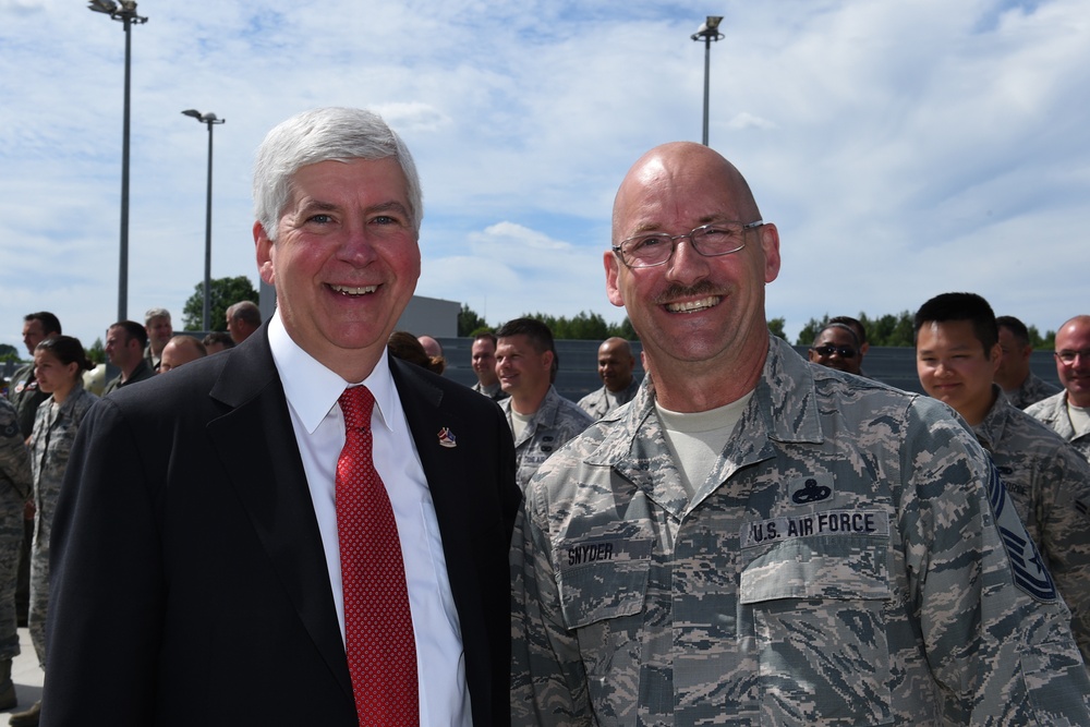 127th Wing Receives Governor