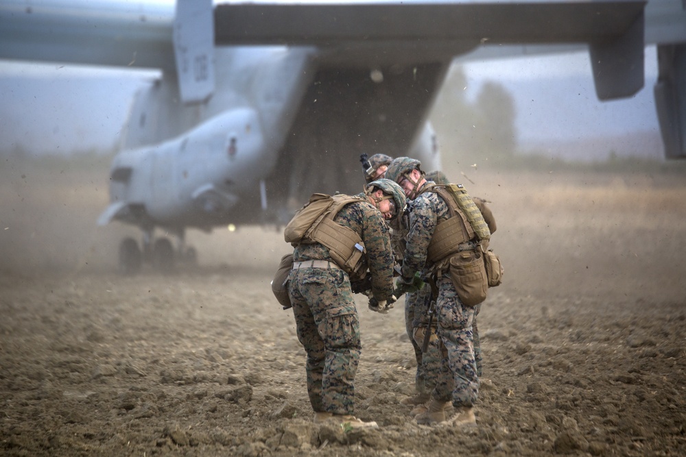 75 feet of flight line: 1st Battalion, 6th Marines Practice Fast-roping Operations