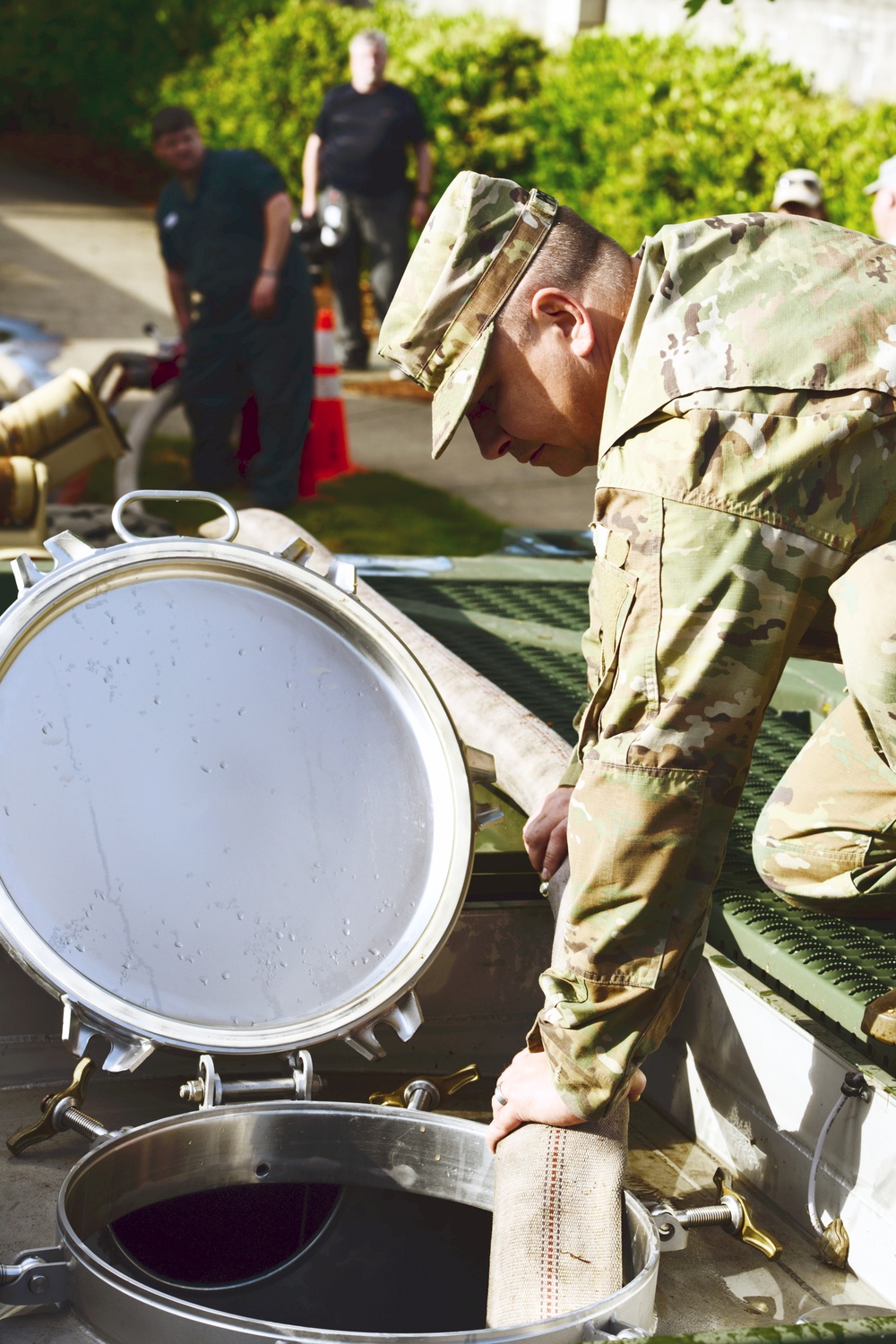 Oregon National Guard assists with water distribution