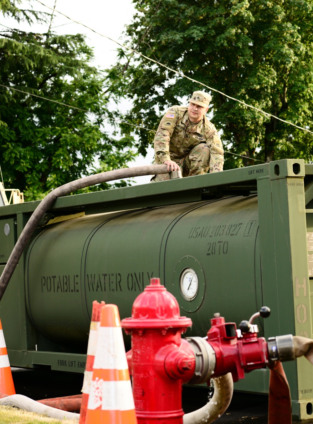 Oregon National Guard assists with water distribution