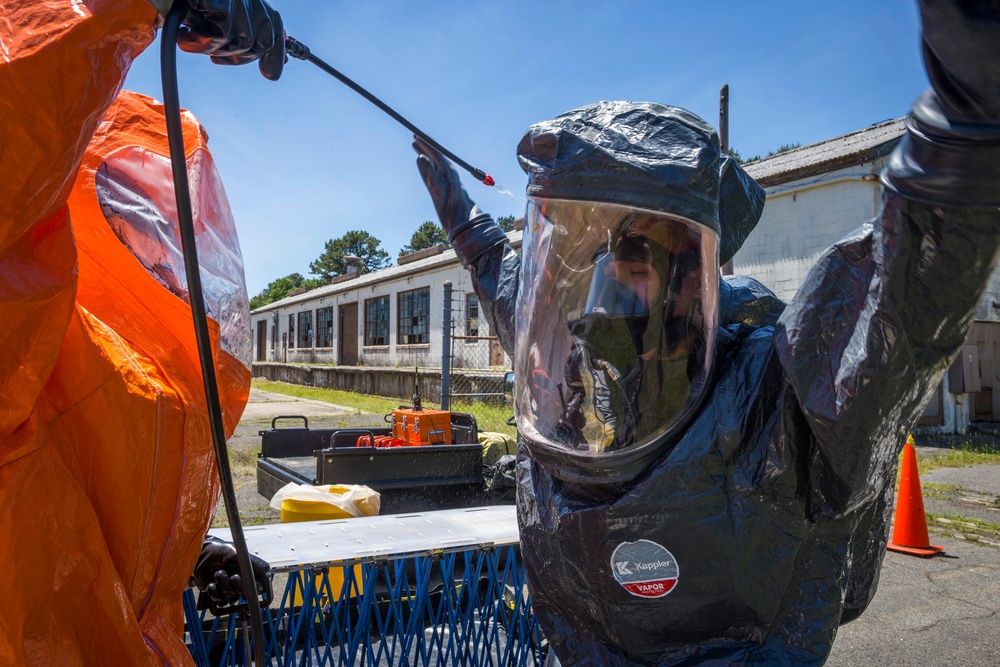21st WMD-CST investigates simulated crime scene