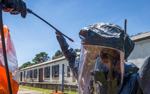 21st WMD-CST investigates simulated crime scene