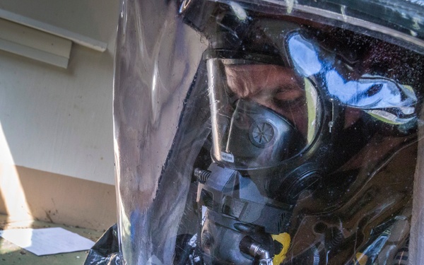 21st WMD-CST investigates simulated crime scene