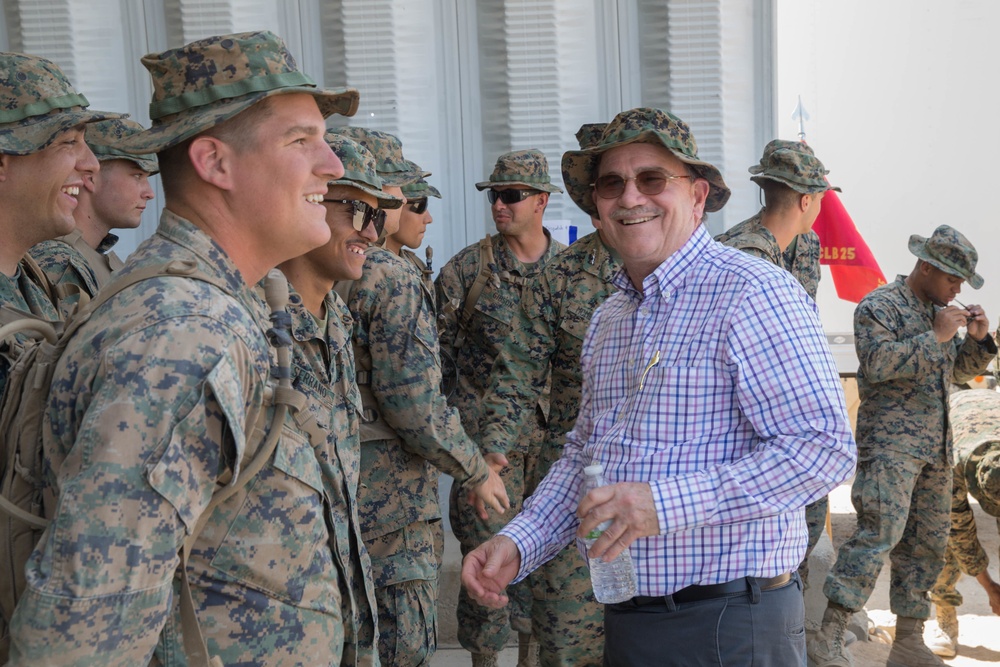 Distinguished Visitors tour MCAGCC Twentynine Palms during ITX 4-18