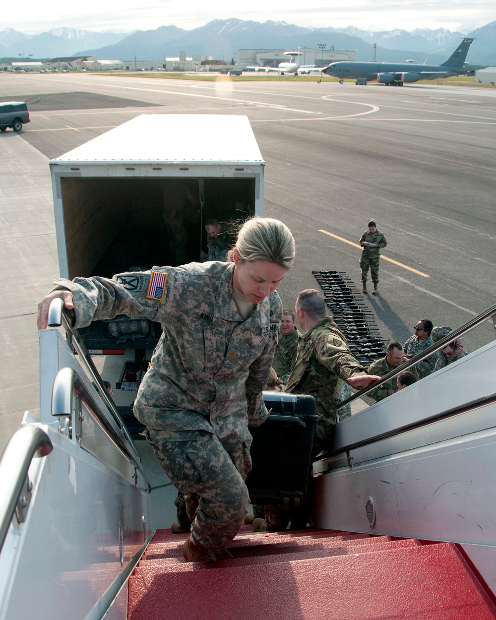 Alaska Guardsmen depart for Mongolia