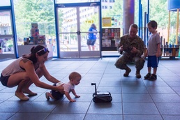 Sailors Interact with Locals at Creative Discovery Museum During Chattanooga Navy Week
