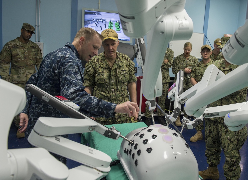 Commander, U.S. 7th Fleet visits USNS Mercy in Yokosuka
