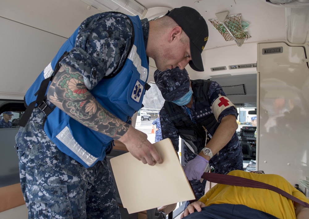 U.S. and JMSDF Sailors participate in biliateral training exercise aboard USNS Mercy