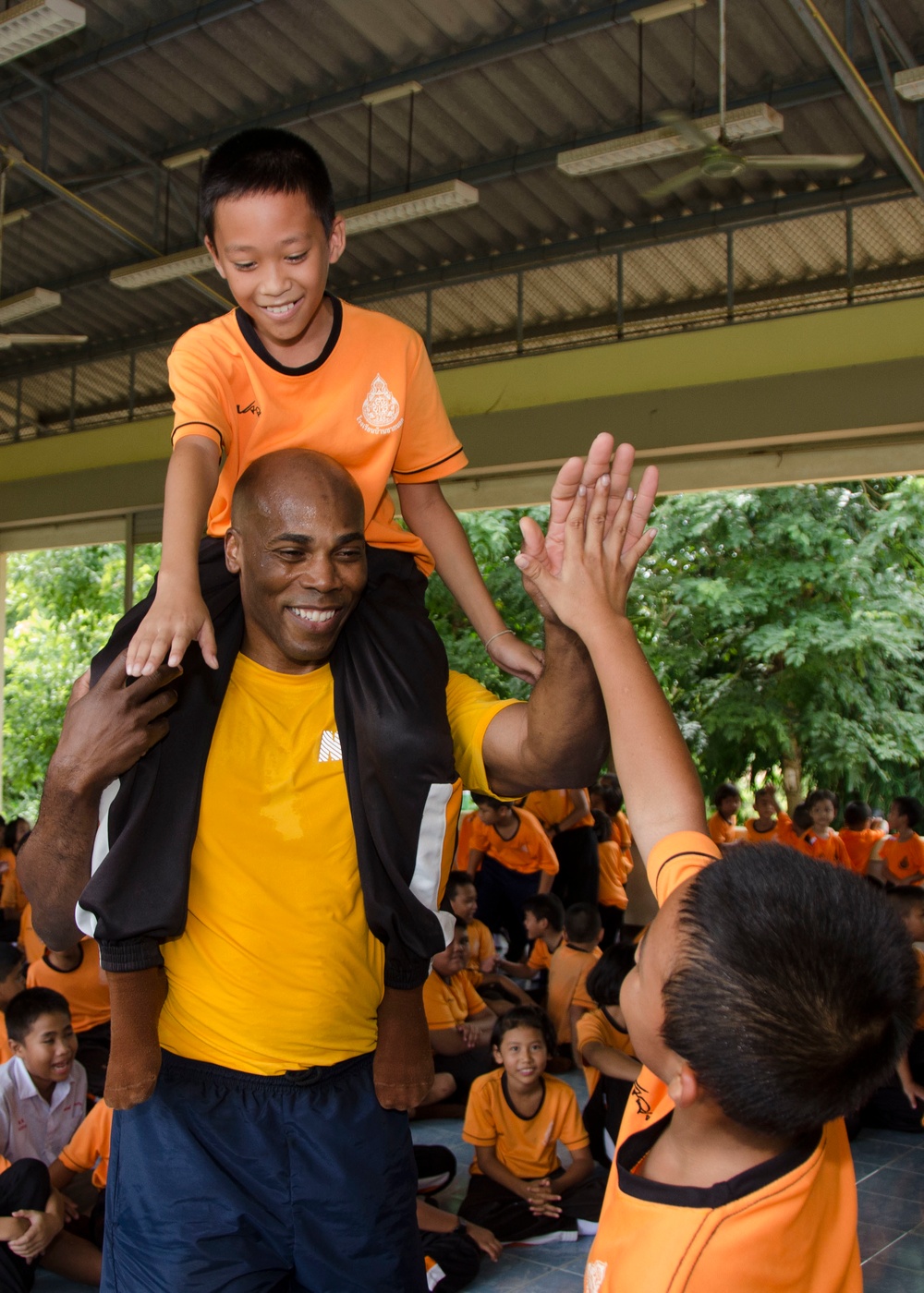 CARAT Thailand 7th Fleet Band Plays Primary School