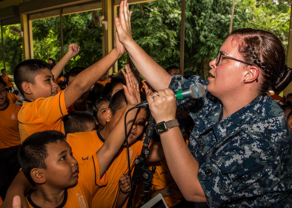 CARAT Thailand 7th Fleet Band Plays Primary School