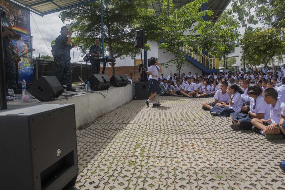 CARAT Thailand 7th Fleet Band Plays Primary School