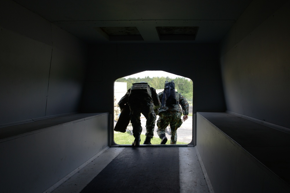 Combat Lifesaver Course conducts practical exercise