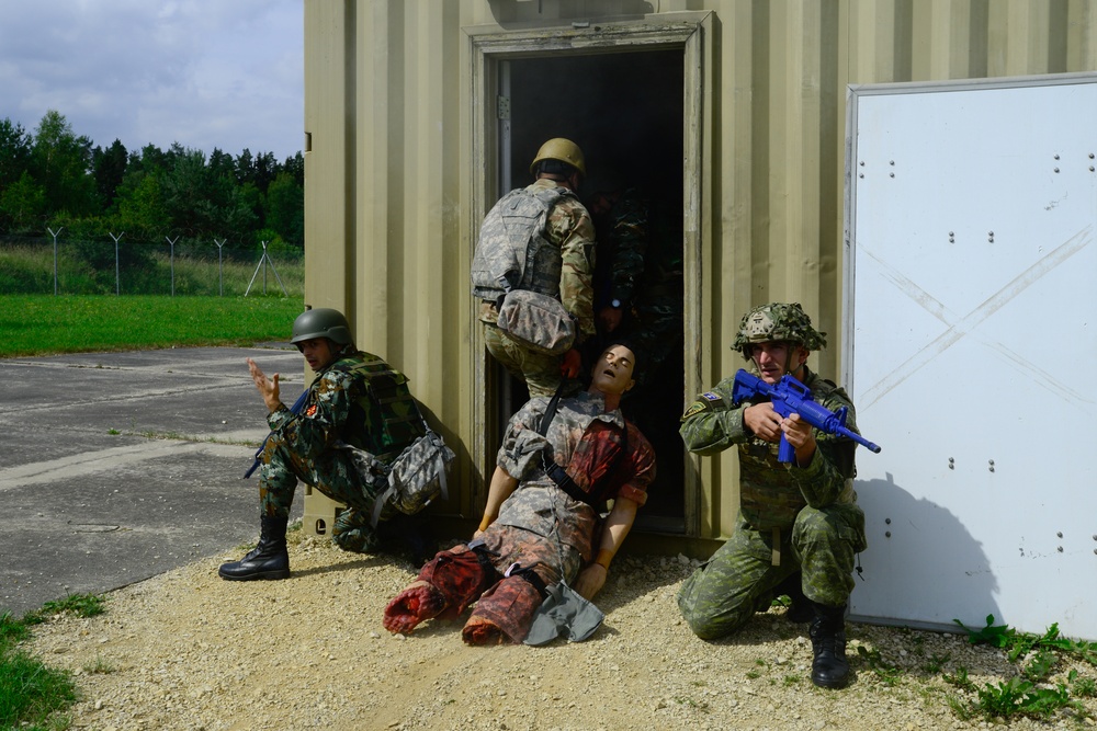 Combat Lifesaver Course conducts practical exercise