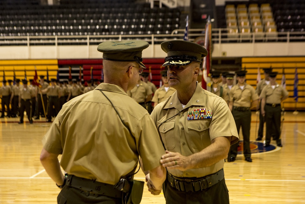 2D LAR Change of Command