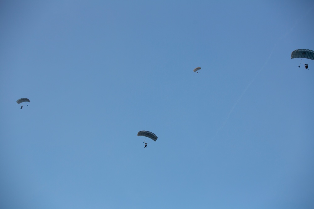 2nd Recon Conducts Jump Operations