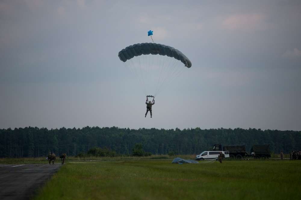 2nd Recon Conducts Jump Operations