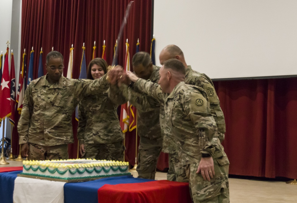 Lt. Gen. Michael X. Garrett, U.S. Army Central commander visits Soldiers in Qatar and Kuwait