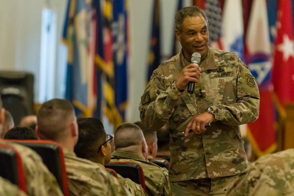 Lt. Gen. Michael X. Garrett, U.S. Army Central commander visits Soldiers in Qatar and Kuwait